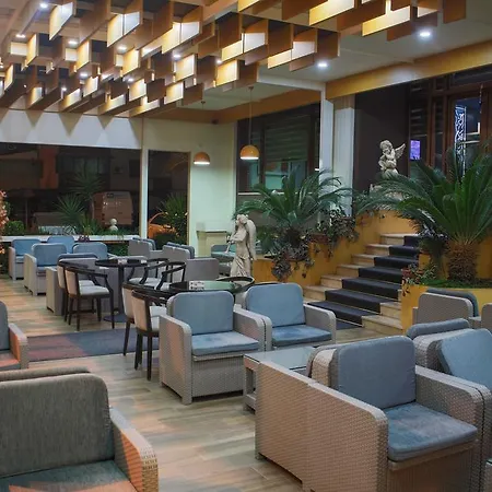 Hotel Grand 3*