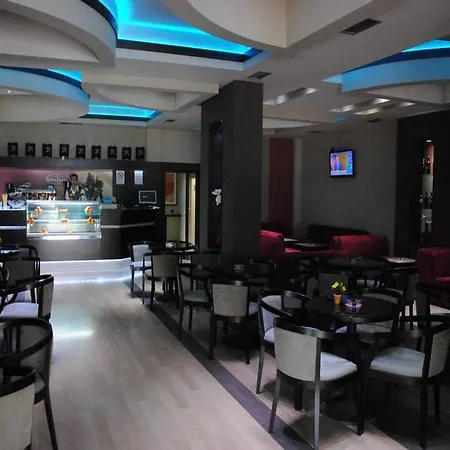 格兰德酒店