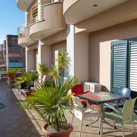 Hotel Grand 3*