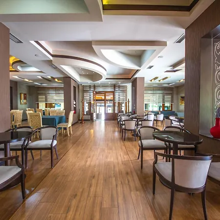 Grand Hotel 3*
