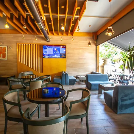 Grand Ξενοδοχείο Ελβασάν