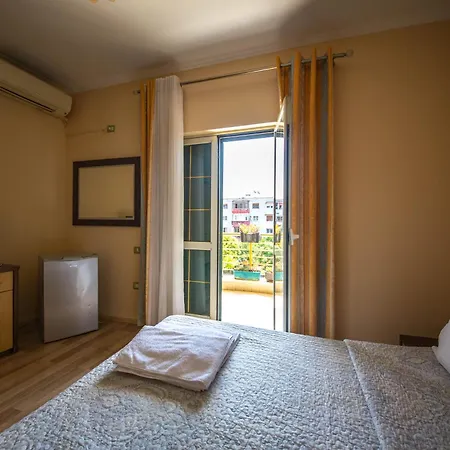 Ξενοδοχείο Grand 3*